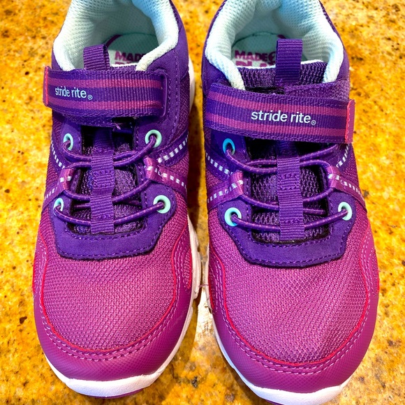Stride Rite Other - NWOT Stride Rite 12.5 purple gym shoes wide foot